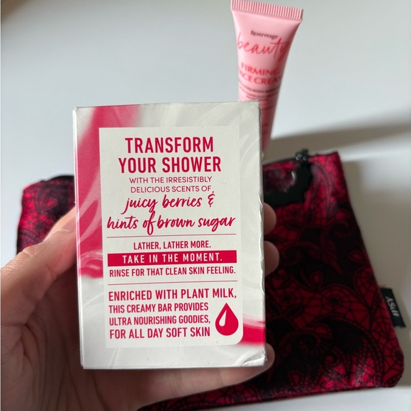 Makeup Bag Bundle - Picture 5 of 10